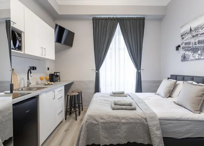 Dolce Elegant アパート